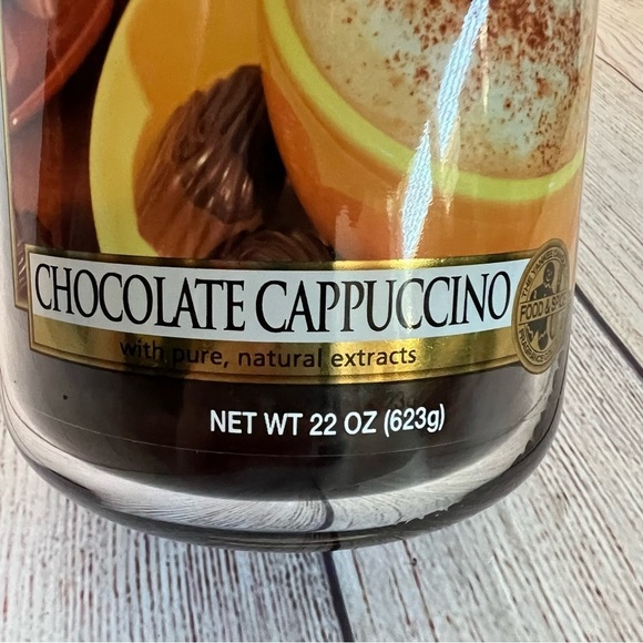 Yankee Candle Chocolate Cappuccino 22 OZ Jar - Picture 2 of 4